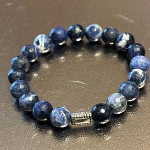 Sodalite Gemstone stretch bracelet 6.5-7.5”.